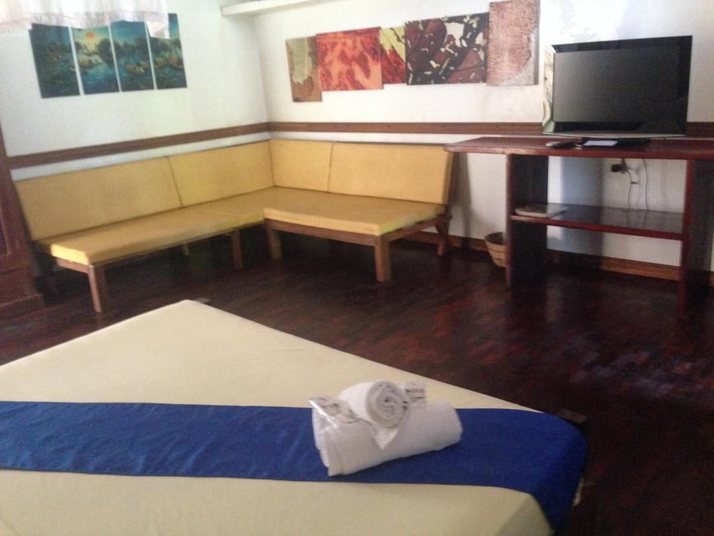 The Lotus Garden Suites Puerto Princesa Exterior foto