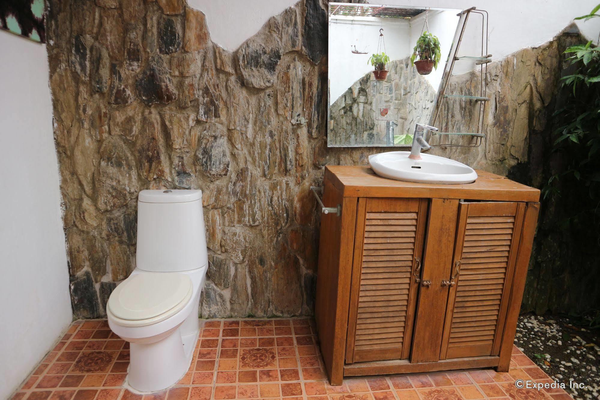 The Lotus Garden Suites Puerto Princesa Exterior foto