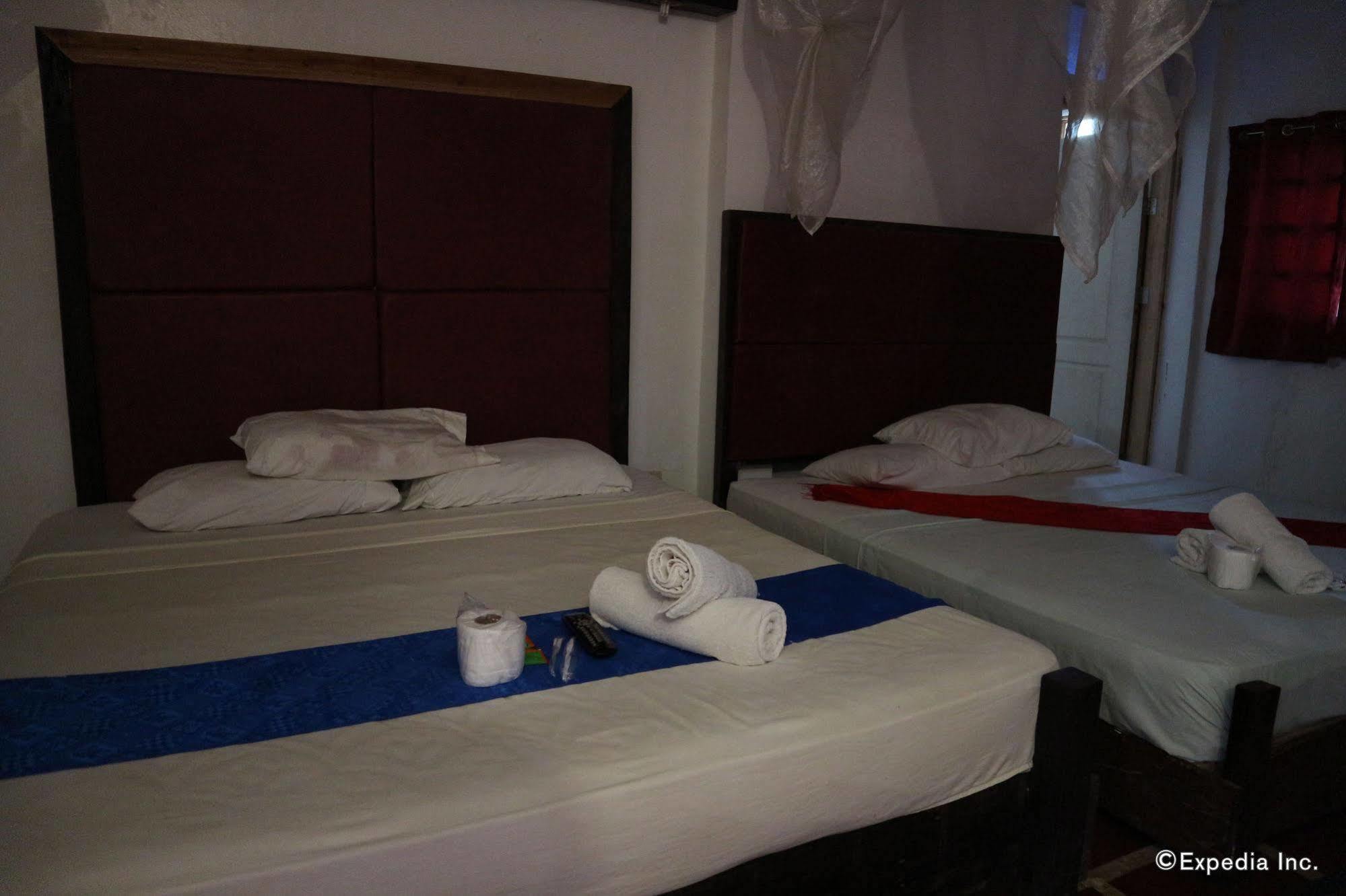 The Lotus Garden Suites Puerto Princesa Exterior foto