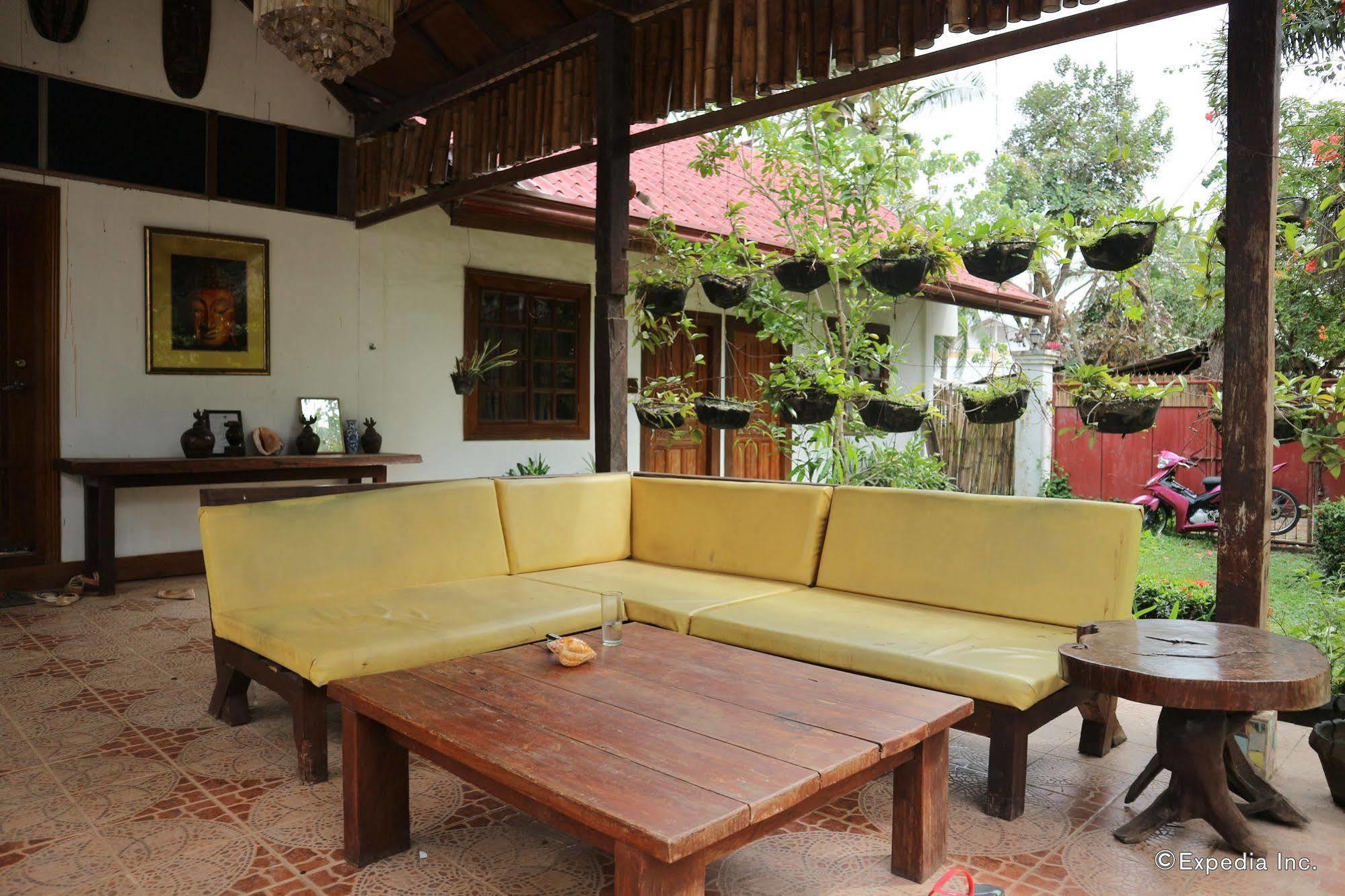 The Lotus Garden Suites Puerto Princesa Exterior foto